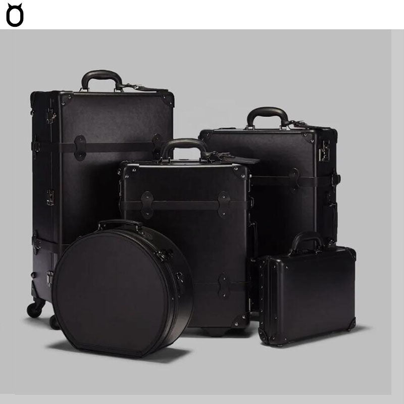 Leather Travelling Sets Consisting of Matching Luggage
